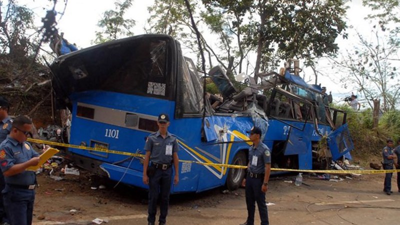 Τραγωδία στις Φιλιππίνες με 14 νεκρούς μαθητές σε δυστύχημα με λεωφορείο – ΦΩΤΟ
