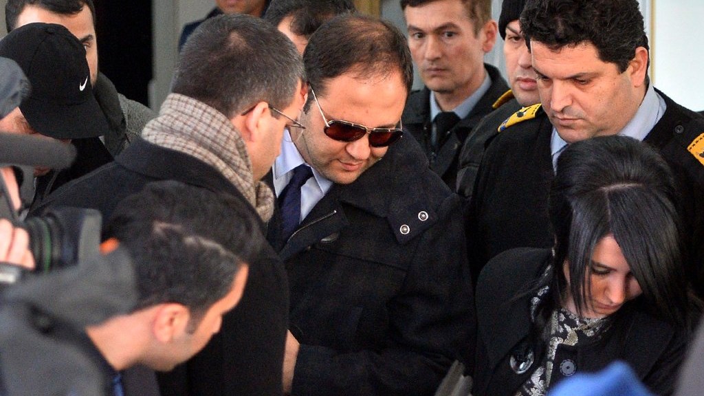 Συνεχίζονται οι μαζικές διώξεις δικαστών και εισαγγελέων στην Τουρκία