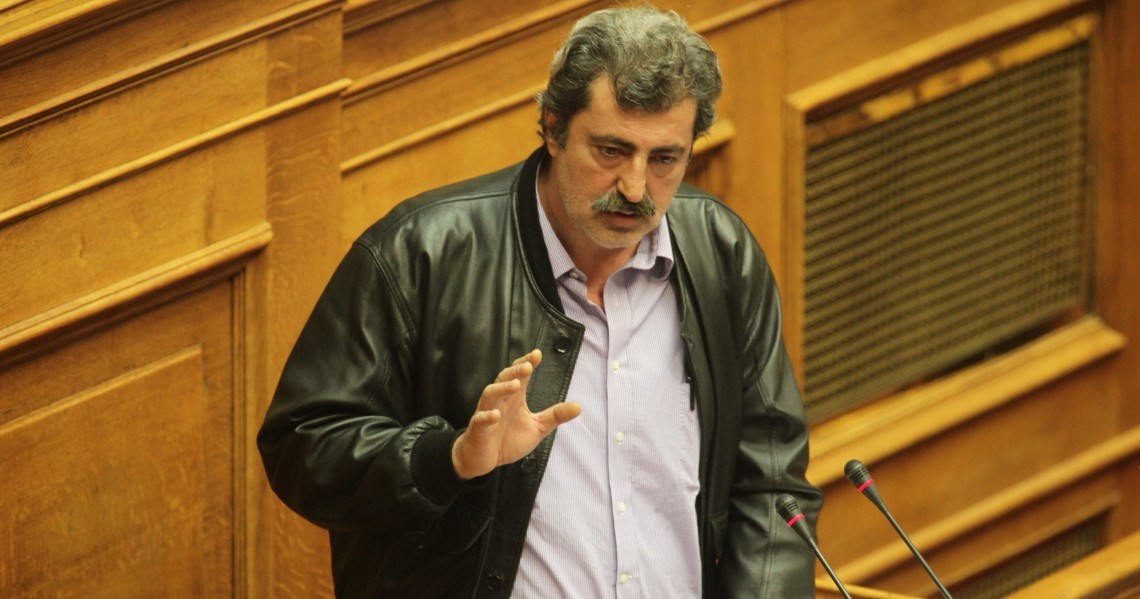 Πολάκης: Οι θεσμοί έκαναν βήμα πίσω