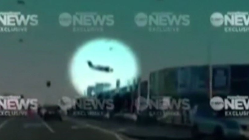 ΒΙΝΤΕΟ Ντοκουμέντο – Η στιγμή της συντριβής του αεροσκάφους στη Μελβούρνη