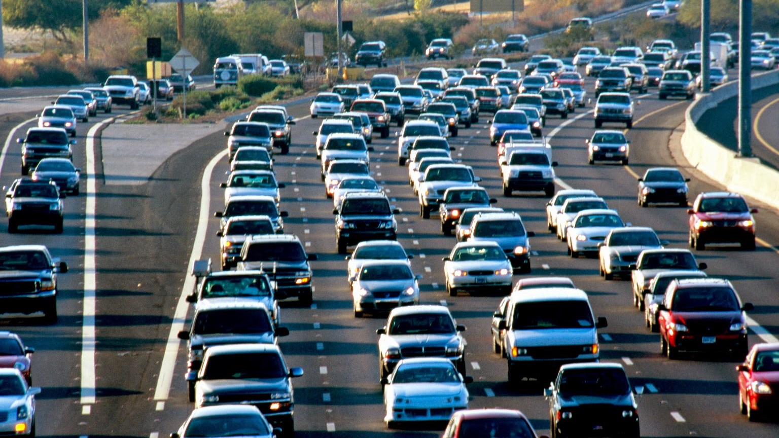 Αυξημένα μέτρα της Τροχαίας έως και την Καθαρά Δευτέρα