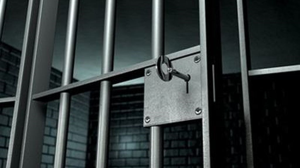 Αχαΐα: Ισόβια στη μαύρη χήρα που τσιμέντωσε επιχειρηματία σε τζακούζι