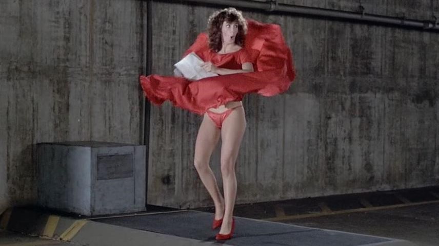 Πώς είναι σήμερα η 57χρονη πλέον «Γυναικάρα με τα Κόκκινα»