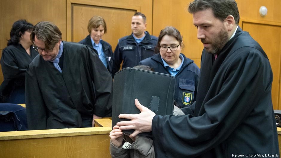 Γερμανία – Σκότωσε την ξαδέλφη της επειδή νόμιζε ότι ήταν δαιμονισμένη