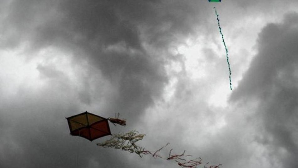 Έρχεται αφρικανική σκόνη – Πού θα βρέξει το τριήμερο της Καθαράς Δευτέρας