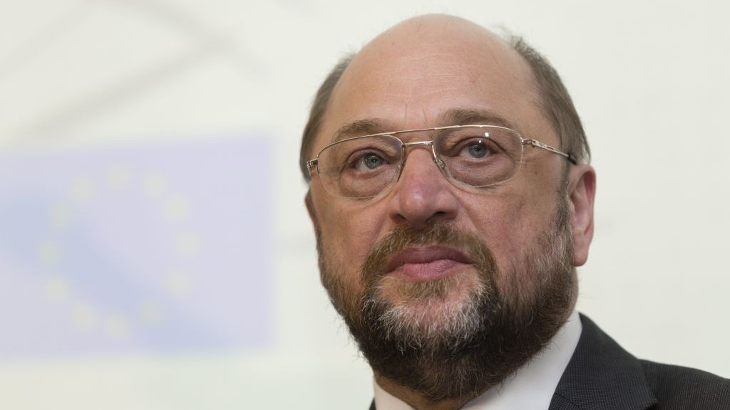 Σουλτς: H ελληνική οικονομία θα σταθεί στα πόδια της όταν γίνουν ξανά επενδύσεις