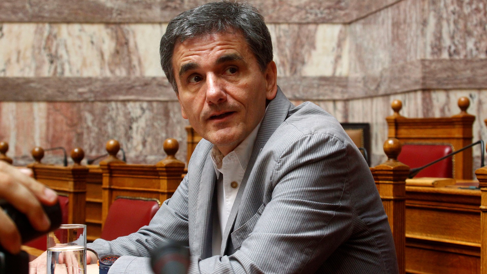 Απάντηση Τσακαλώτου για τα σενάρια περί… εξαφάνισής του