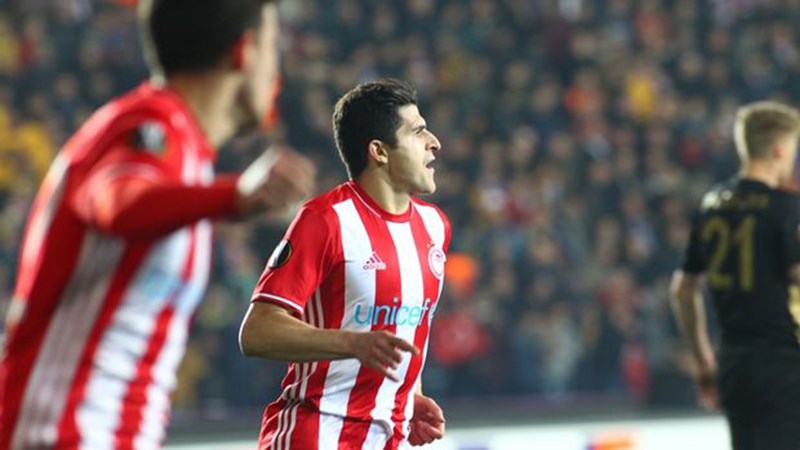 Η αφιέρωση του Ολυμπιακού στην Ελλάδα