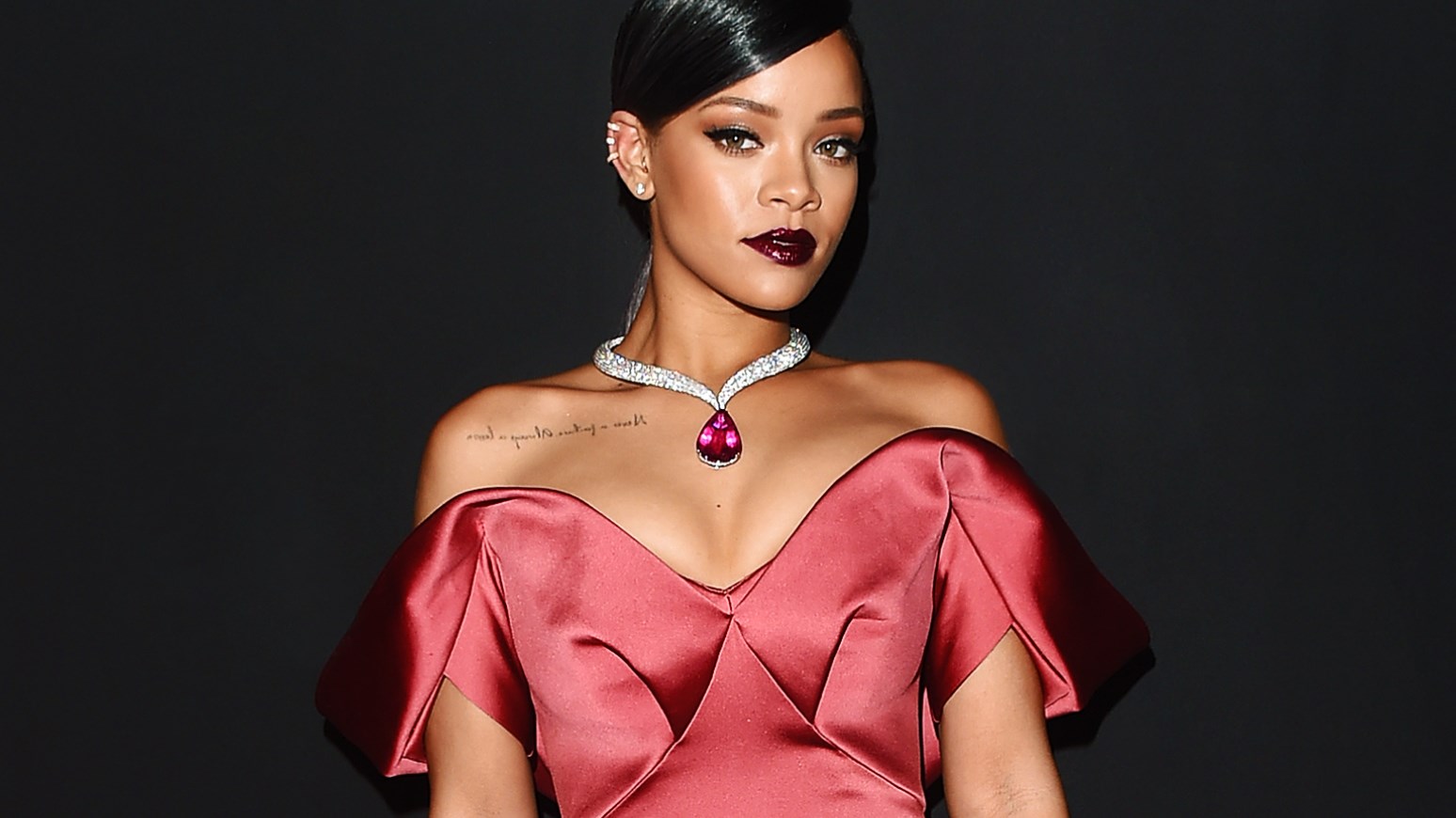 Το Χάρβαντ βραβεύει τη Ριάνα