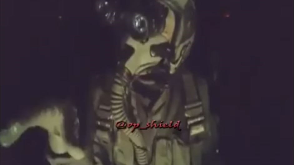 Σάλος από την κίνηση Τούρκου πιλότου την ώρα που βομβαρδίζει στόχους στη Συρία – ΒΙΝΤΕΟ