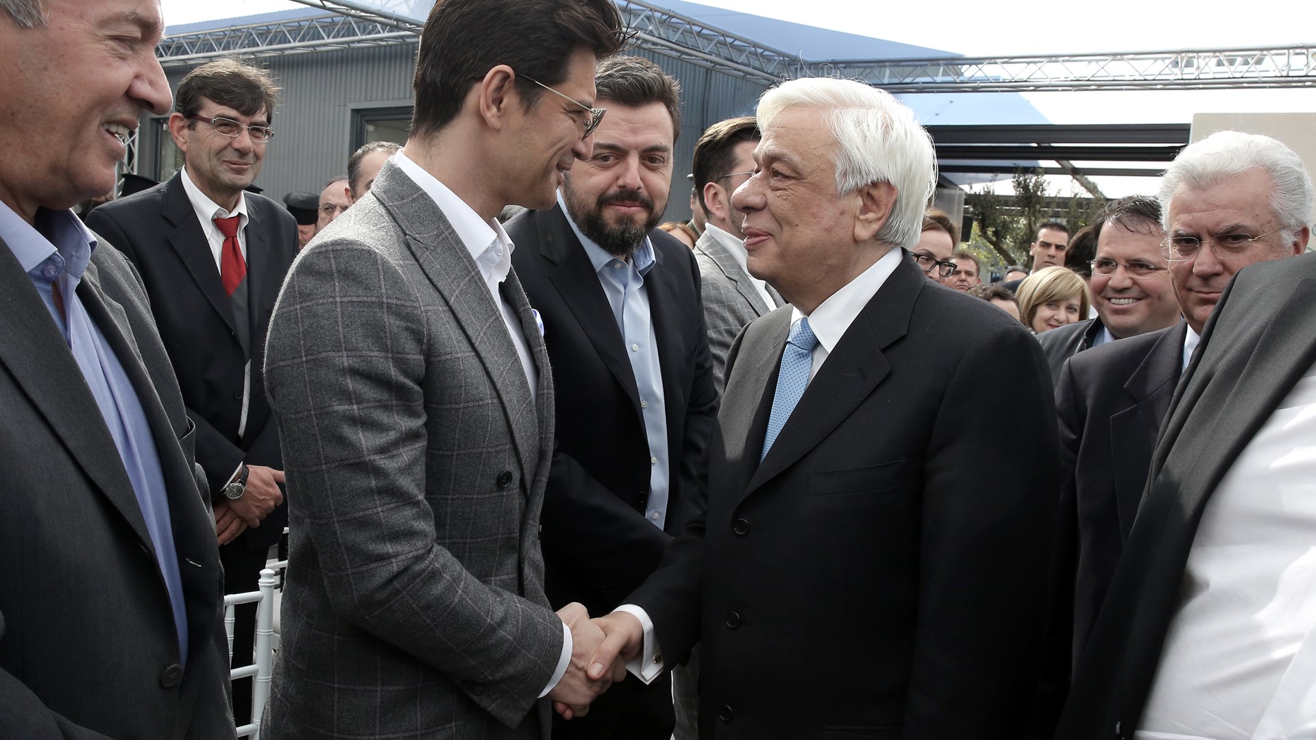 Το τετ α τετ του Παυλόπουλου με τον Ρουβά – ΦΩΤΟ