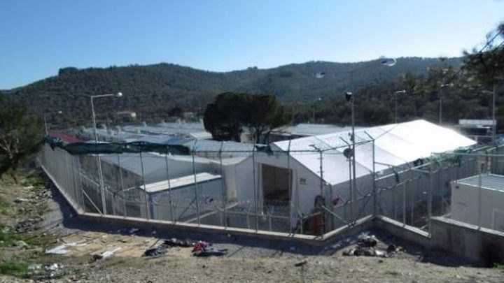 Der Spiegel: Πορνεία και ναρκωτικά στον καταυλισμό της Μόριας