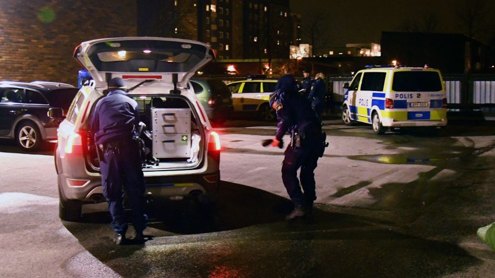 Συναγερμός στη Σουηδία – Εξερράγη χειροβομβίδα σε πολυκατοικία