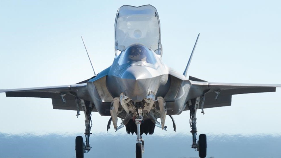 Πρώτη προσγείωση μαχητικών F-35 σε αεροπορική βάση στην Αυστραλία