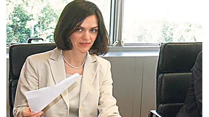 Εκθεση-φωτιά της Βελκουλέσκου: Η Ελλάδα δεν θα πιάσει τα πλεονάσματα-Θα εφαρμοστεί ο κόφτης