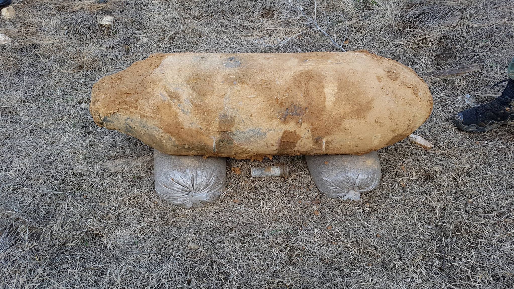 Εντυπωσιακές εικόνες από τη στιγμή της εξουδετέρωσης της βόμβας στο Κορδελιό – ΒΙΝΤΕΟ