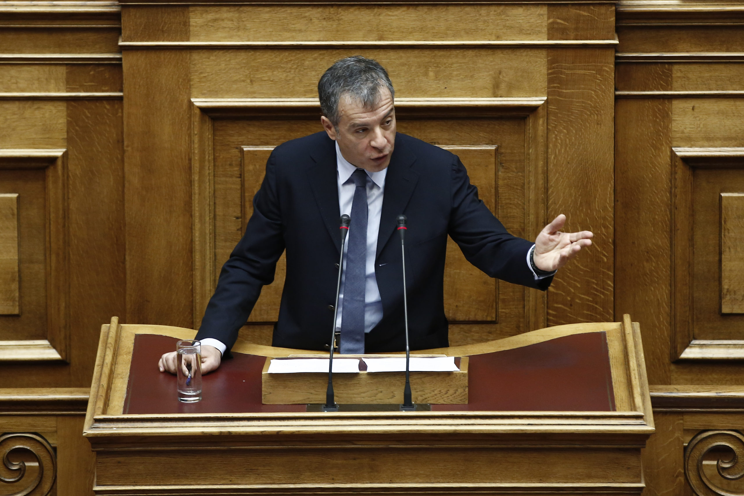 Θεοδωράκης: Η διαφθορά δημιουργεί ρήγματα αδικίας και αναξιοκρατίας στην κοινωνία – ΒΙΝΤΕΟ