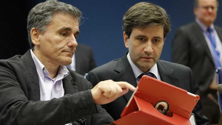 Reuters: Μέτρα 3,6 δισ. ευρώ ζητούν οι δανειστές