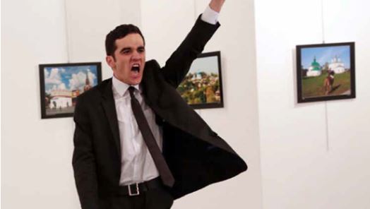 Το πρώτο βραβείο σε διαγωνισμό κέρδισε η φωτογραφία με τον δολοφόνο του Ρώσου πρέσβη