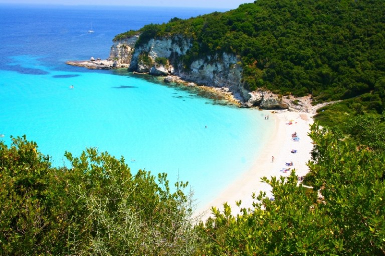 11 ελληνικές παραλίες στις κορυφαίες της Ευρώπης