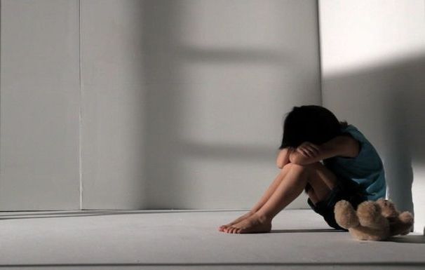 Καταδικάστηκε ο 38χρονος που κακοποιούσε την ανήλικη κόρη της συντρόφου του