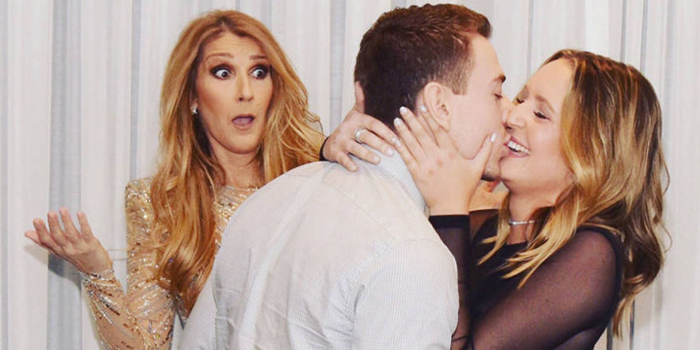 Η Σελίν Ντιόν κάνει photobombing σε πρόταση γάμου – ΦΩΤΟ