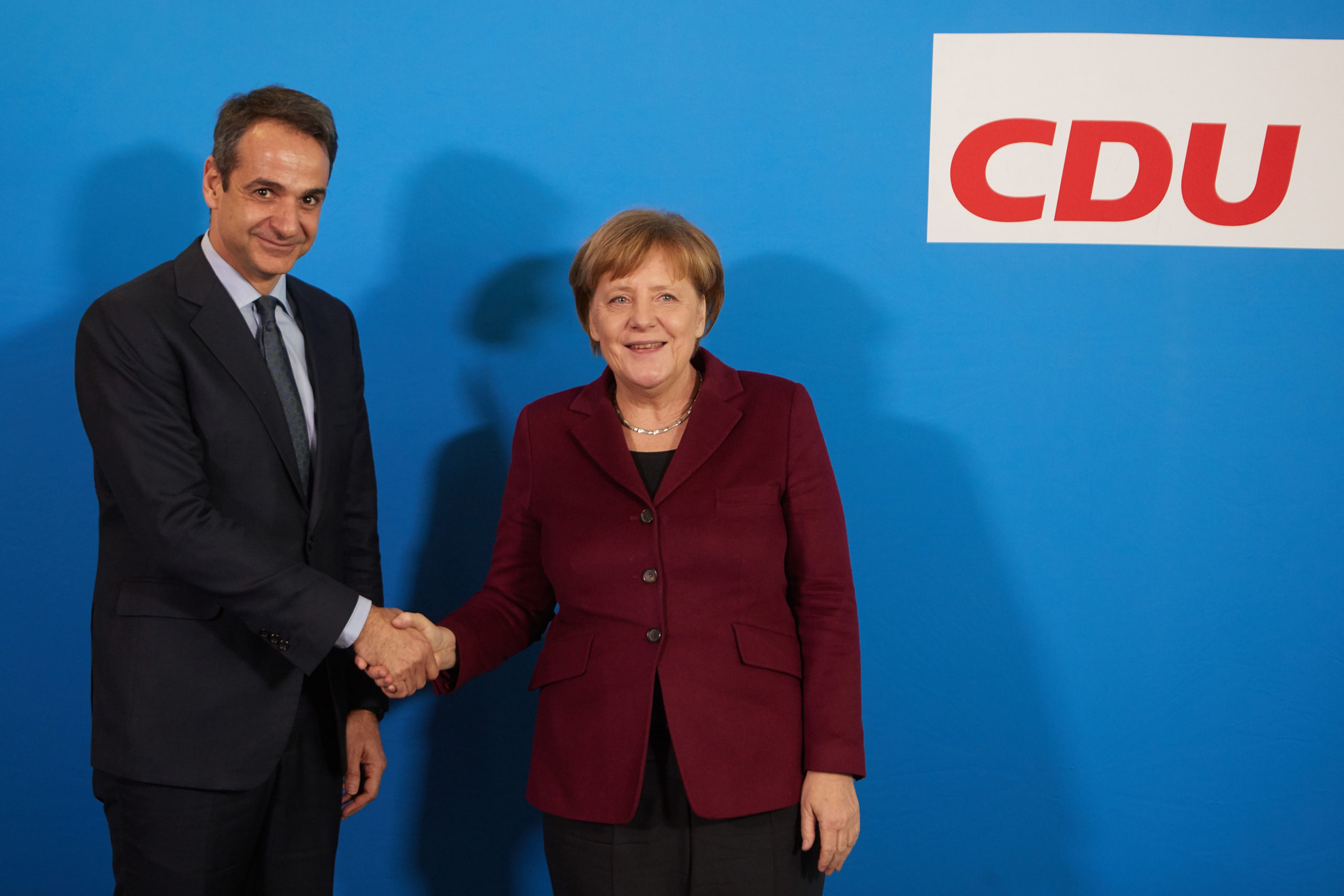 Μητσοτάκης: Η Ελλάδα είναι και θα παραμείνει μέλος της Ευρωζώνης