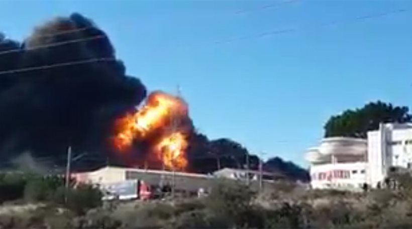 Έκρηξη σε εργοστάσιο χημικών στην Ισπανία – ΒΙΝΤΕΟ