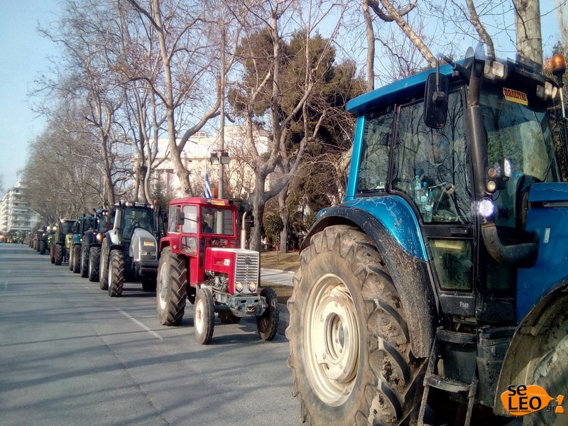 «Εισβολή» τρακτέρ στο κέντρο της Θεσσαλονίκης – ΒΙΝΤΕΟ – ΦΩΤΟ