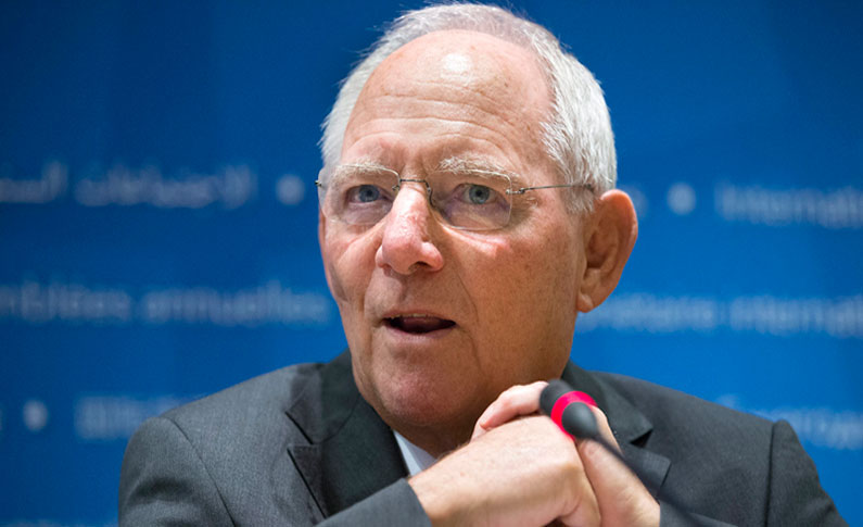 Γερμανός πολιτικός κατά του Σόιμπλε: Να σταματήσει να κατακρίνει την Ελλάδα