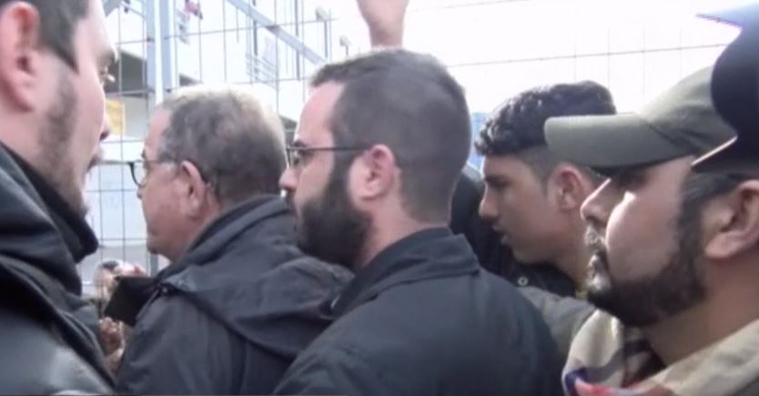 Ένταση κατά την επίσκεψη του Μουζάλα στο Ελληνικό – ΦΩΤΟ – ΤΩΡΑ