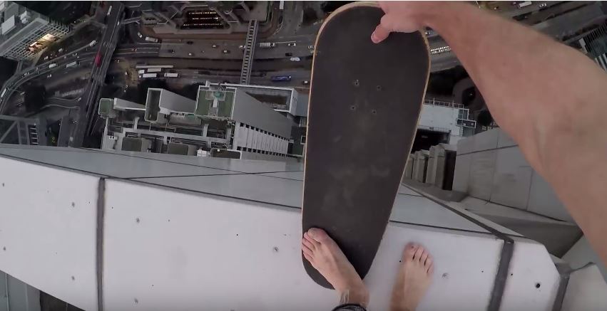 Μην το δεις αν έχεις υψοφοβία – ΒΙΝΤΕΟ