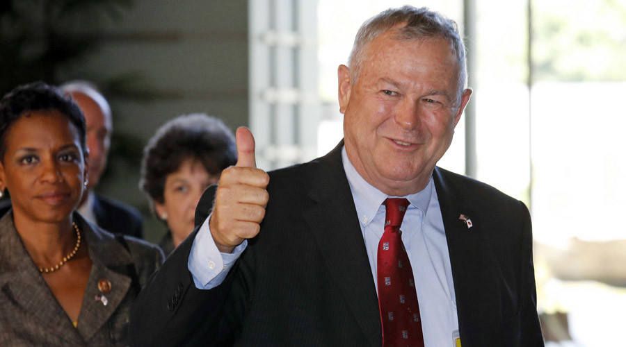 Αμερικανός Γερουσιαστής: Τα Σκόπια δεν είναι χώρα – Να μοιραστεί στο Κόσοβο και τη Βουλγαρία