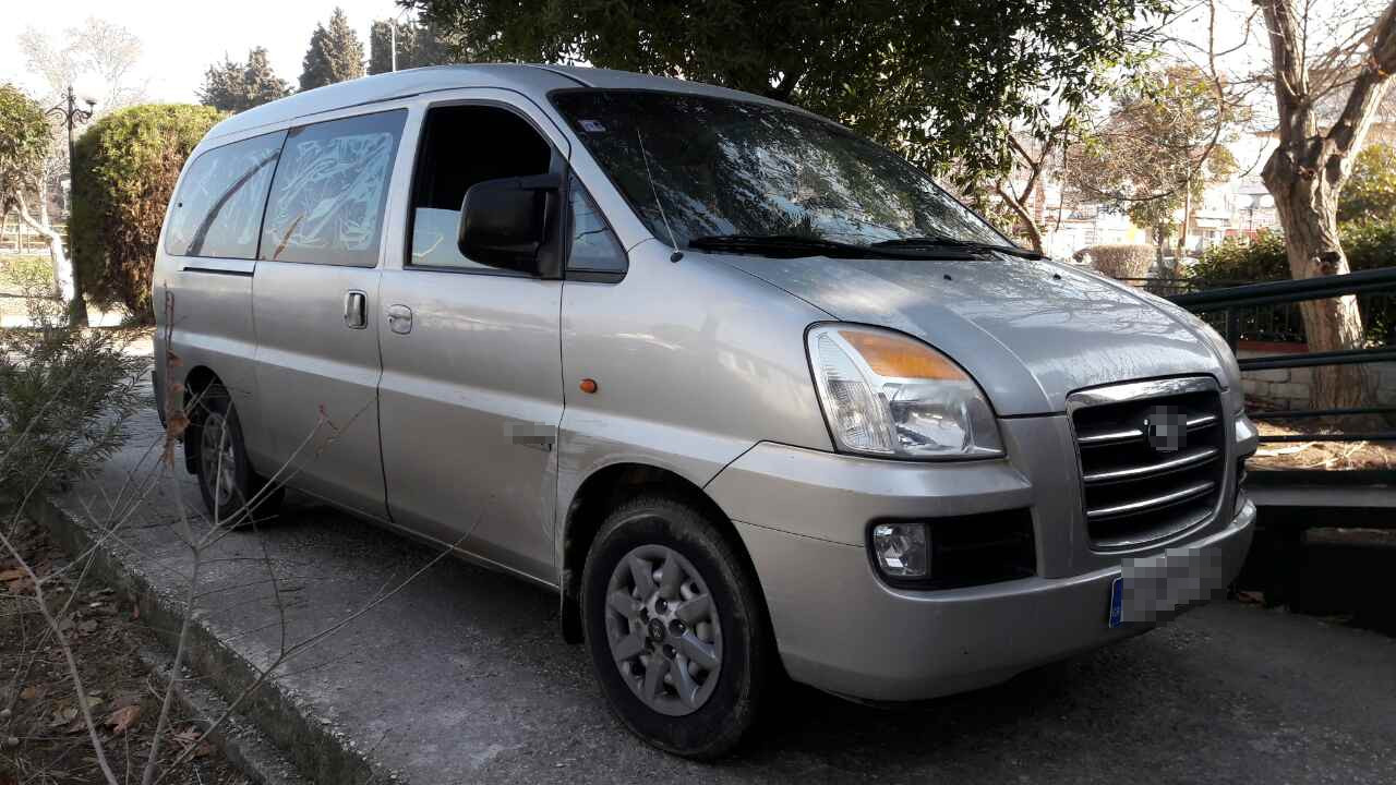 Επεισοδιακή σύλληψη ενός διακινητή – Εμβόλισε με βαν περιπολικό της ΕΛ.ΑΣ