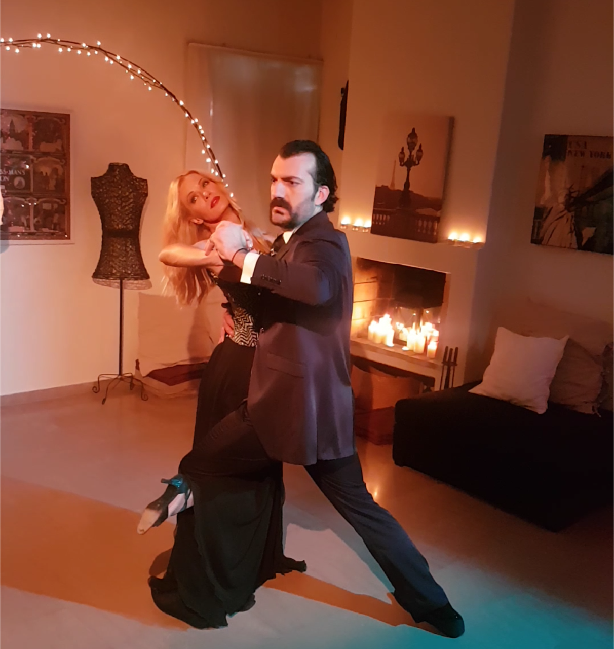 Το παθιασμένο τανγκό της Ζέτας μόνο στο enikos.gr