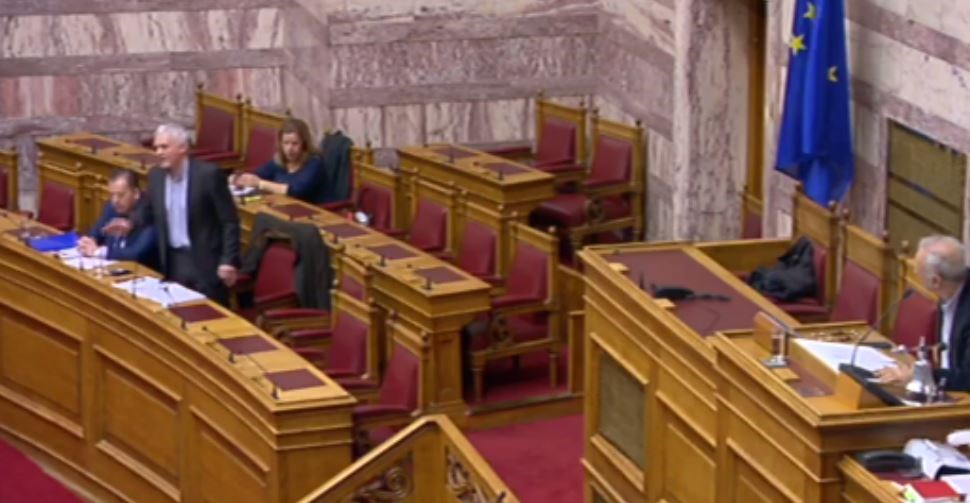 Μεγάλη ένταση με Τσιρώνη – Κεγκέρογλου στη Βουλή – ΒΙΝΤΕΟ