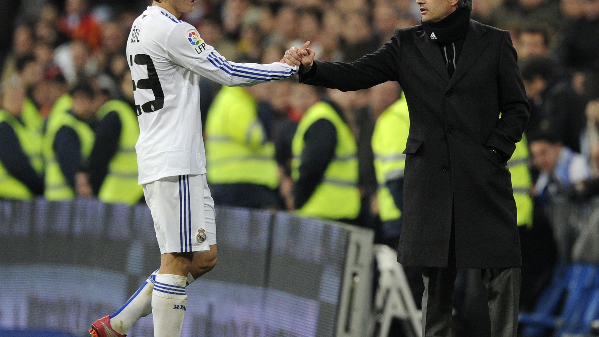 Όταν ο Μουρίνιο και ο Οζίλ είχαν βάλει… φωτιά στα αποδυτήρια της Ρεάλ