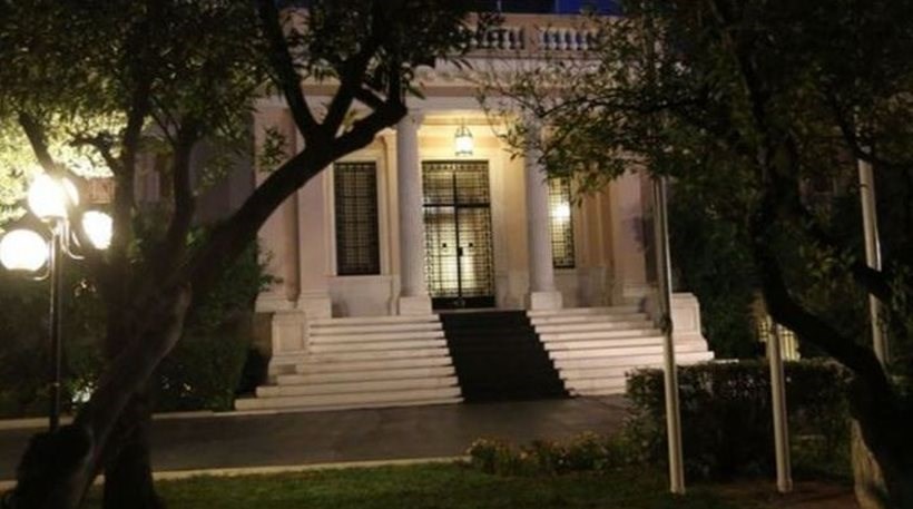 Μαξίμου: “Κόφτης” θέσεων εργασίας ο Μητσοτάκης