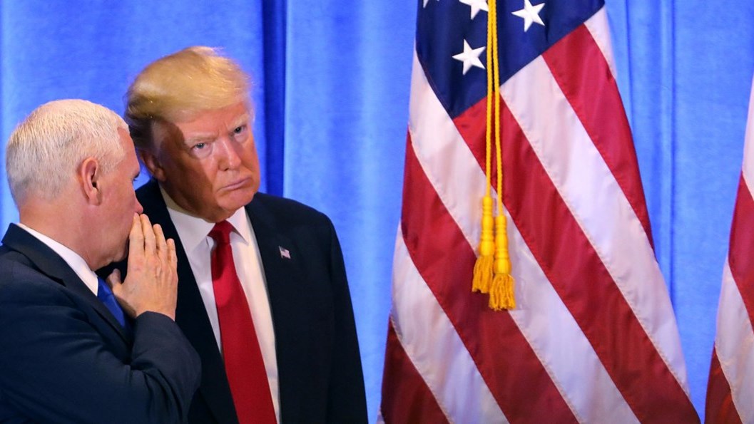 ΗΠΑ: Άλλα δύο στελέχη του Τραμπ παραδέχτηκαν επαφές με τον Ρώσο πρέσβη