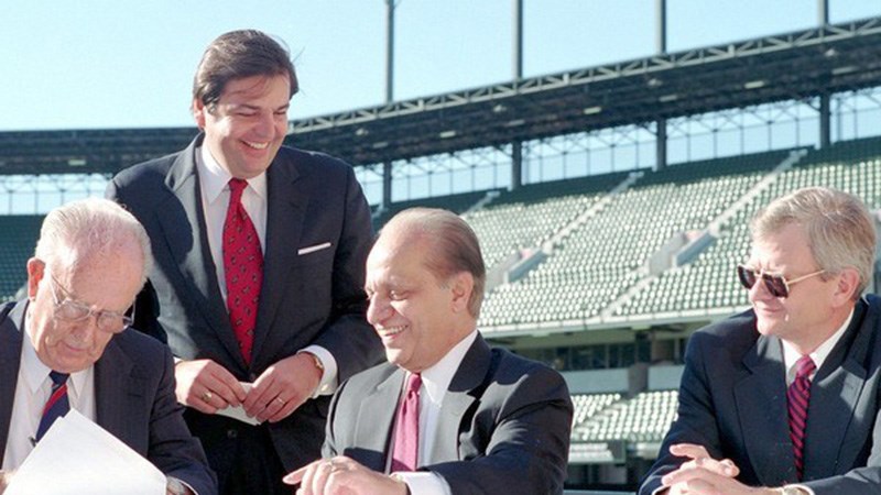 Έλληνας ιδιοκτήτης ομάδας μπέιζμπολ στις ΗΠΑ