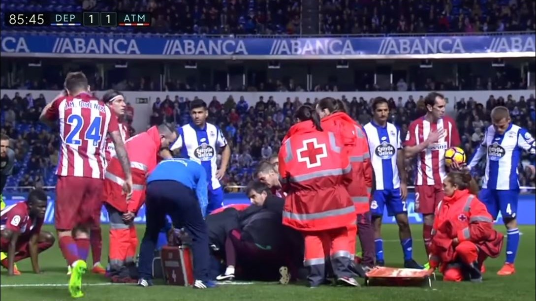 Συγκλονίζει η στιγμή του τραυματισμού του Τόρες – ΒΙΝΤΕΟ