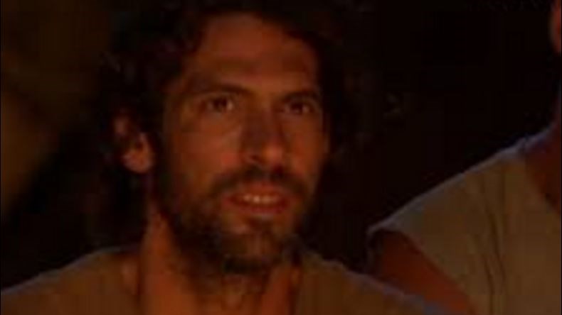 Το έντονο φλερτ του Σπαλιάρα με παίκτρια του Survivor – BINTEO