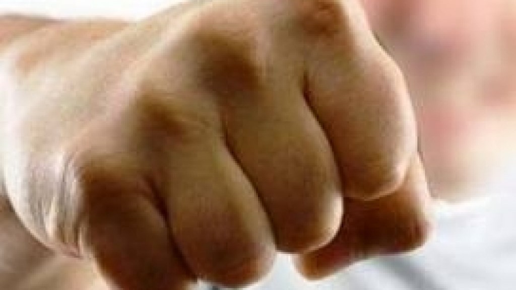 Ηλεία – Τα παιδιά τους ενεπλάκησαν σε τροχαίο και εκείνοι το έριξαν στο… μποξ