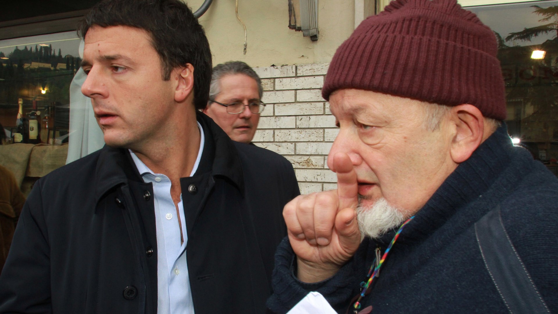 Ρέντσι: «Διπλάσια ποινή στον πατέρα μου αν κριθεί ένοχος»