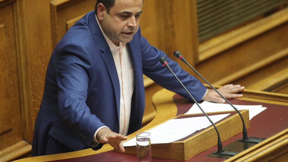 Σαντορινιός: Με ευθύνη των δανειστών δεν κλείνει η αξιολόγηση