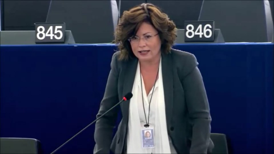 Σπυράκη: Μόνο με…τζόκερ δεν θα περικοπούν οι συντάξεις και δεν θα μειωθεί το αφορολόγητο