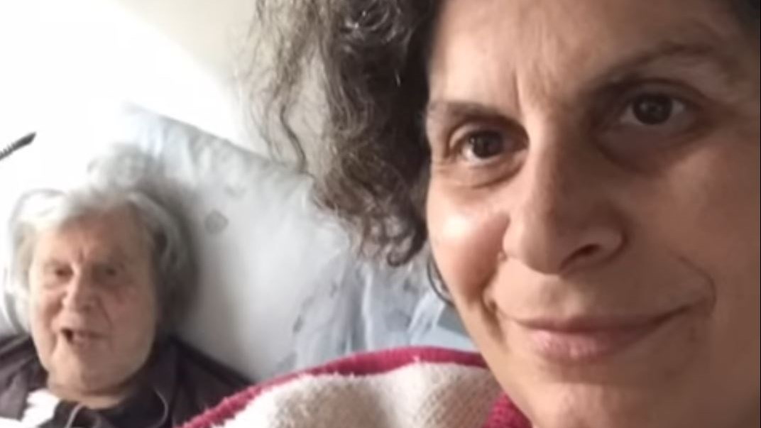 Το τρυφερό ΒΙΝΤΕΟ της κόρης του Μίκη Θεοδωράκη με τον πατέρα της