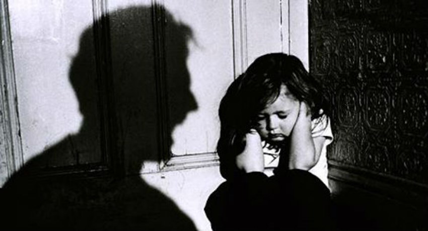 Η συγκλονιστική ιστορία της Ιφιγένειας: Ο πατέρας μου με κακοποιούσε σεξουαλικά από εννέα ετών – ΒΙΝΤΕΟ
