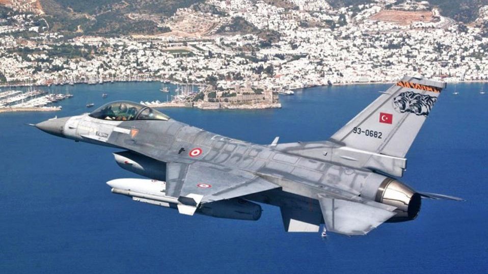 Γενικό Επιτελείο Αεροπορίας: Δεν προσέγγισαν το αεροσκάφος του Παυλόπουλου τα τουρκικά μαχητικά