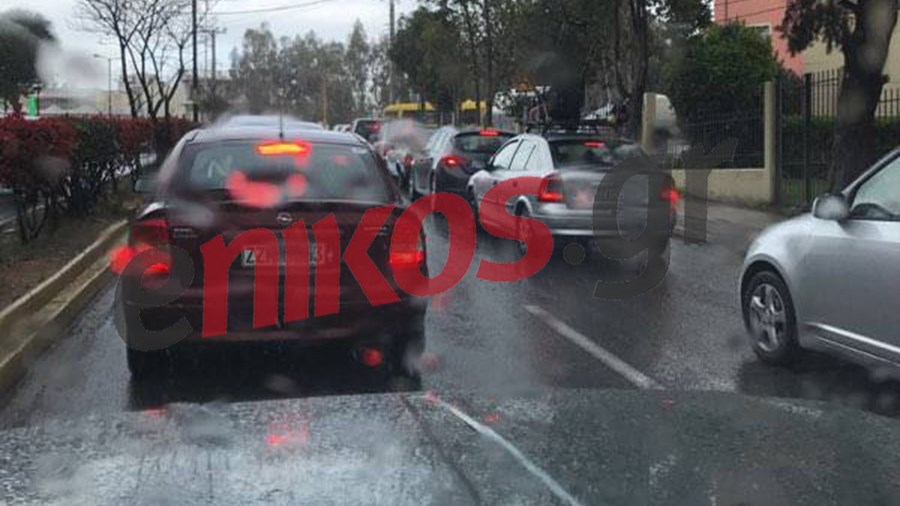 Προβλήματα στους δρόμους από τη βροχή – ΦΩΤΟ. Στείλε τη φωτογραφία σου